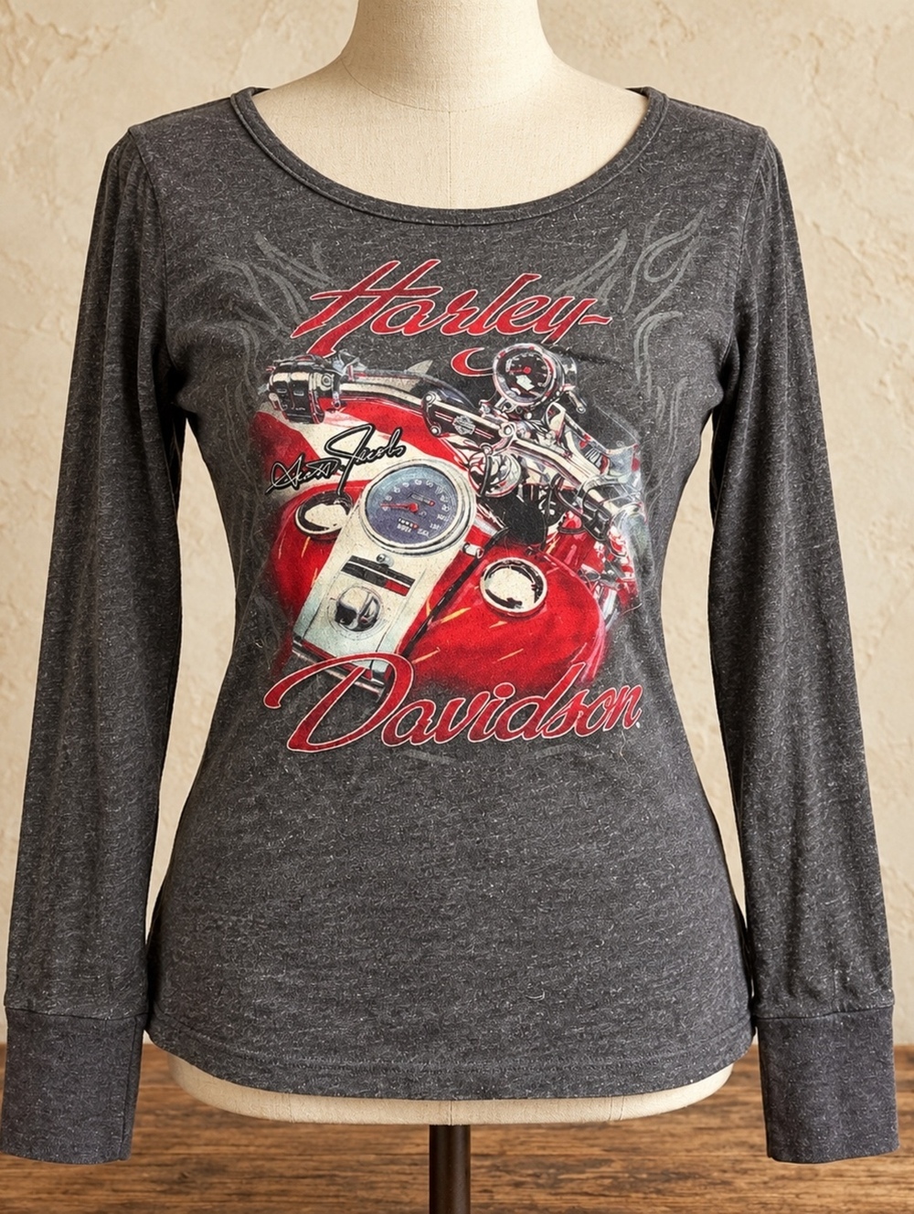 Harley Davidson gray long sleeve graphic top